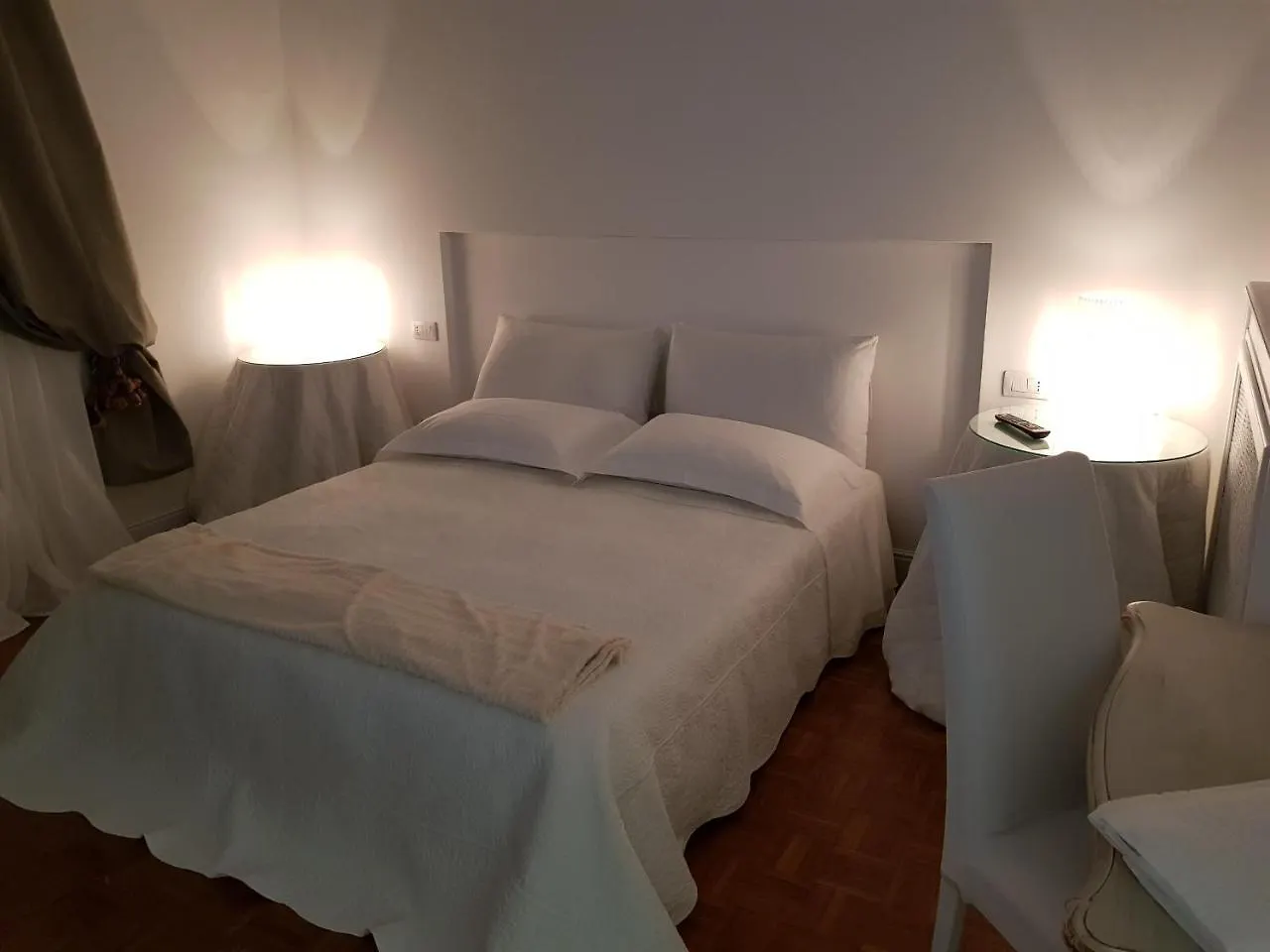 Charmerooms Palazzo Stampa Bergamo 0*,  Italien